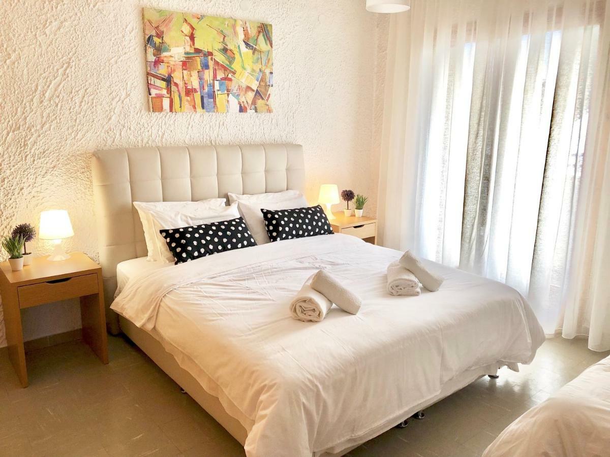 Katerina Apartments Neos Pirgos Room photo